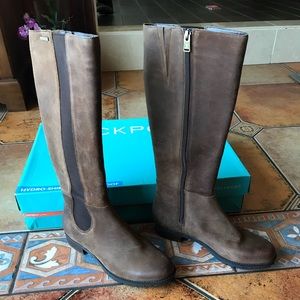 Rockport leather boots, SZ 8. NWOT, Brown.